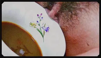 More than horny Huwari plays with her pussy and ass in solo