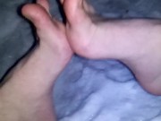 Сосу сам себе Дрочу сам себе ногами selfsuck autofellatio