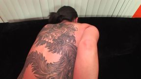 Asian pleasing her casters cock