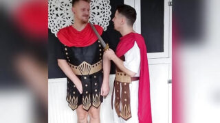 Avsugning, par, barbacka, knullande, ansiktsbehandling, rollspel, styvbror – amatör homosexuella blir analt knullade