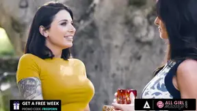 Oil massage turns into lesbian scissoring and fuck in the garden