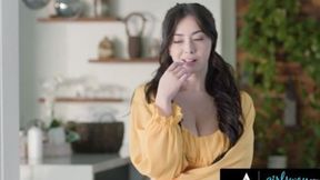 Stepmomm's Caught My Little Niece's Tits on Cam
