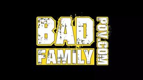 BadFamilyPOV - tattooed teen Bella Luna pleases stepdaddy