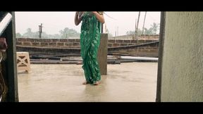 New Style XXX Video of Drenched Bhabhi
