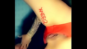 Kay Kay&#039_s pussy is red red inside does she taste it? Come watch me play