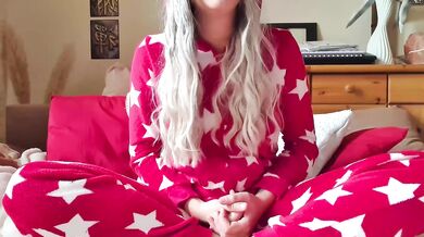 First time anal masturbation in my slutty pajamas