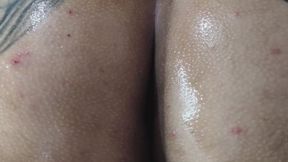 Oiled ass and lots of bubbly, vibrating farts