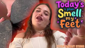 Today's plan: Smell my feet (4K)