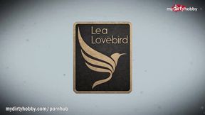 Provocative Lea Lovebird at bbw clip