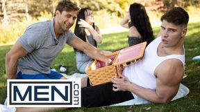 Malik Bottoms Again Teaser / MÄNNER / Malik Delgaty, Dom King