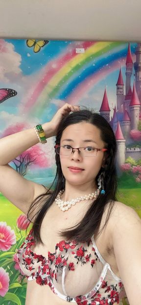 BT shave leg hair pussy