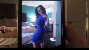 Mom needs your help picking out clothes