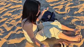 A Spontaneous Encounter: Beachside Fun with a Mysterious Stranger!