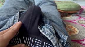 Chubby guy masterbesion