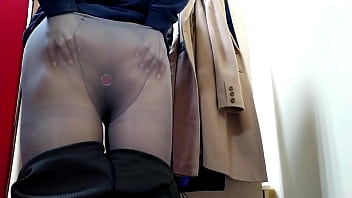 Mature stepmom fucks her horny wet pussy in the fitting room