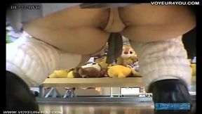 Hot Japanese babe massages her bud