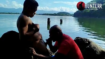 Trabalhador pega carona na estrada e paga liberando pro motorista