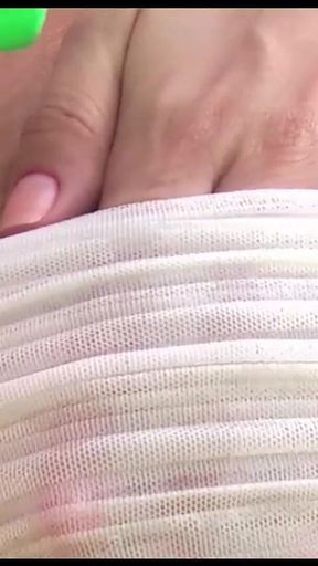 Jasmine Rouge Unveils Her Perfect and Seductive Body
