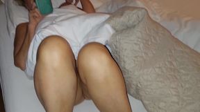 Selena Enjoys Foot Worship