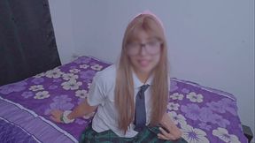 Carita de Inocente y T&iacute_mida! Pero ya esta lista para DETONAR! Colegiala Mexicana! BIG ASS! Video Casero Real!
