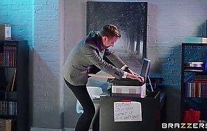 Stuck in the copier, Valentina Ricci, Danny D
