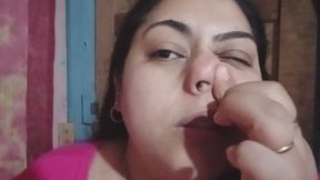 Fetiche nasal: sonidos apretones y pellizcos.