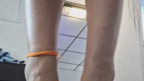 Giantess In Toms