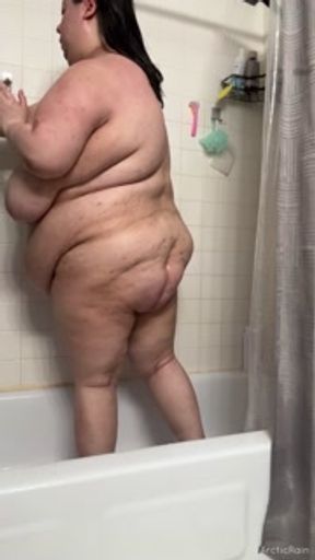 Come shower with me! :3