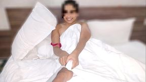 भारतीय सौतेली बहन को उसके सौतेले भाई ने चेहरे पर वीर्यपात कराया, जब वह चूत में उंगली करते हुए पकड़ी गई XXXX हिंदी ऑडियो