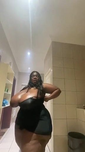 Lactating Busty SSBBW MILF Tits & Ass Worship