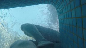 amateur pale skin redhead guy with hot smooth bum caught playing underwater in a public jacuzzi with a twink and then exposing his hairless ass alone - full version