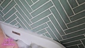 Lustful Libertines catches stepson peeking on her in the bath and gives him a warm mouthful