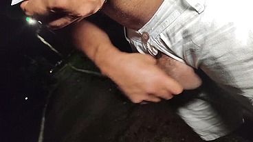 YURI GAÚCHO - Active hottie showing dick on the street