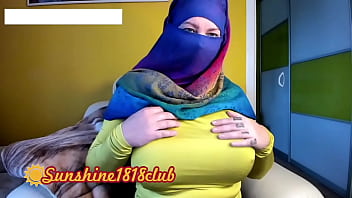 Middle East Hijab Muslim Arabic girl with big tits on cam recording November 2nd