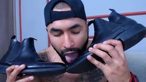 Tyler Jonnes Private Show