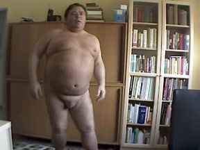 Willy Drecksträter tanzt ganz nackt