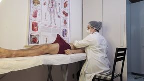 Patient Can't Handle It and Becomes Stiff in Front of the Nurse During the Exam