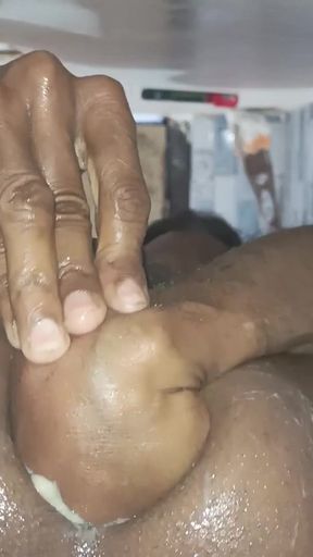 Stepsister anal fist inserting   Clip 2