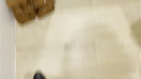 les defis du mardi on ma defie de me goder dans une cabine d essayage alors c ...