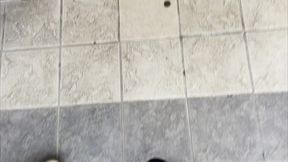 les defis du mardi on ma defie de me goder dans une cabine d essayage alors c ...