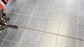 les defis du mardi on ma defie de me goder dans une cabine d essayage alors c ...