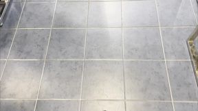 les defis du mardi on ma defie de me goder dans une cabine d essayage alors c ...