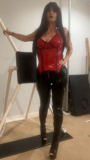 Sexy vampire cosplay