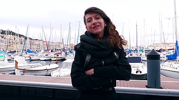 Melany tente sa toute première sodomie pour J&M !