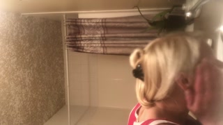 tight body milf on step mom naked after shower! more coming i hope!