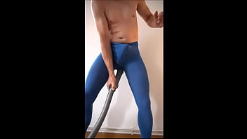 vacuum cleaner fuck in pantyhose