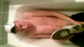 167 solo sneaker and piss in vathroom