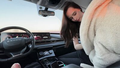 I Gave a Ride to a Fellow Traveler and She Turned Out to Be a Whore