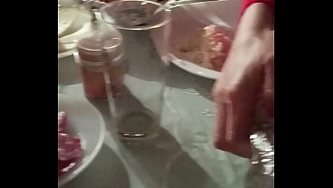 Me encuentro a mi cu&ntilde_ada en lencer&iacute_a negra sola en casa y terminamos follando sin que mi novia se de cuenta!
