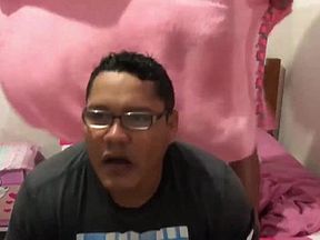 Amigo do corno com a mulher dele